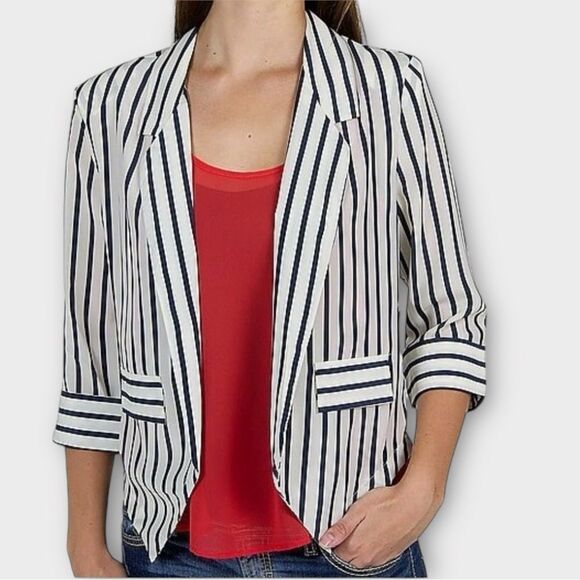Urban Outfitters Ali & Kris Open Cropped Blazer in Blue Stripe Women’s Size S - Picture 1 of 11